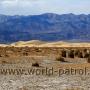 Sanddünen mitten im Death Valley